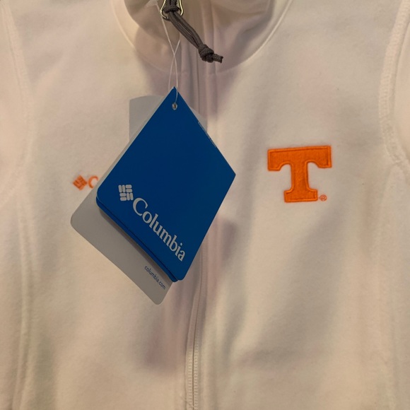 Columbia: Women’s University of Tennessee Vols UTK White Short Sleeve Vest NWT - Picture 2 of 6